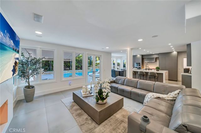 3793 Camino Codorniz, Calabasas, CA 91302