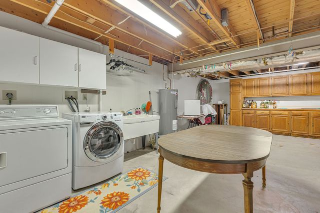 2 Pleasant Grove Drive DRIVE, Patterson Twp, PA 15010