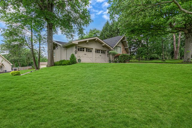 2 Pleasant Grove Drive DRIVE, Patterson Twp, PA 15010
