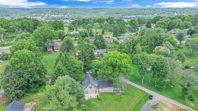 2 Pleasant Grove Drive DRIVE, Patterson Twp, PA 15010
