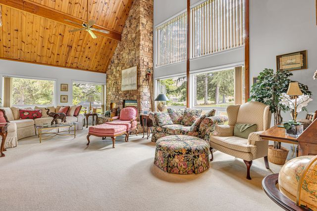 2 Pleasant Grove Drive DRIVE, Patterson Twp, PA 15010