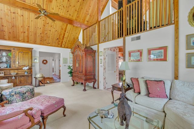 2 Pleasant Grove Drive DRIVE, Patterson Twp, PA 15010