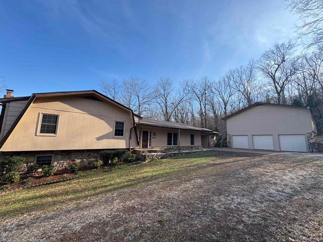 137 Rainbow Drive, Hardy, AR 72542