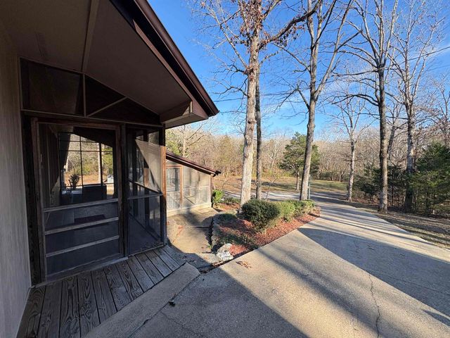 137 Rainbow Drive, Hardy, AR 72542