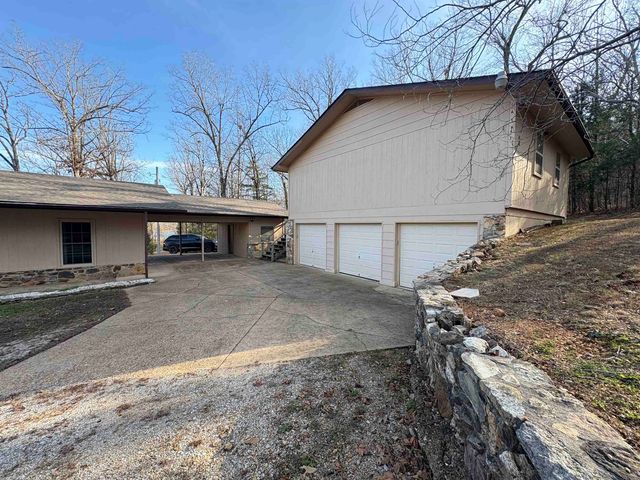 137 Rainbow Drive, Hardy, AR 72542