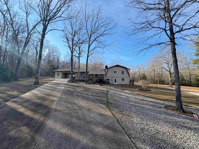 137 Rainbow Drive, Hardy, AR 72542