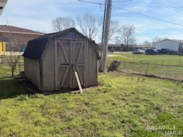 1215 Julie Avenue, Cahokia, IL 62206