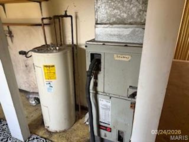 1215 Julie Avenue, Cahokia, IL 62206