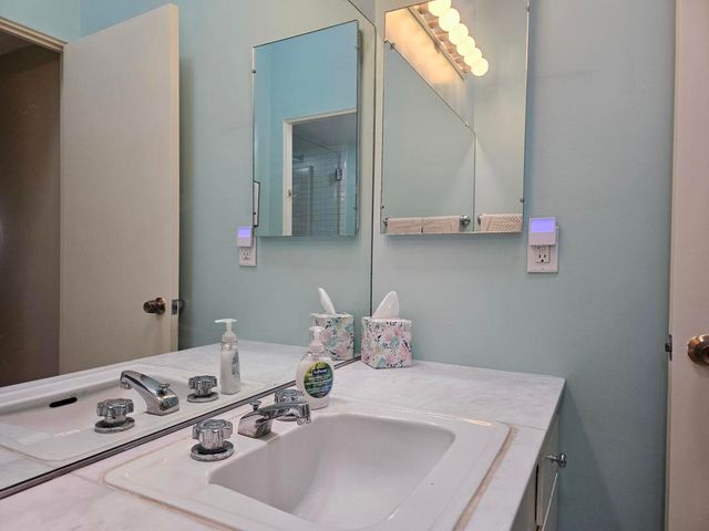 37800 Da Vall Drive 12, Rancho Mirage, CA 92270