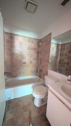 807 Riverside Drive 7, Greenacres, FL 33463