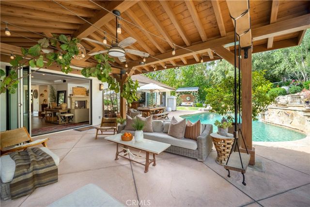 5558 Hoback Glen Road, Hidden Hills, CA 91302