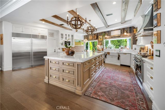 5558 Hoback Glen Road, Hidden Hills, CA 91302