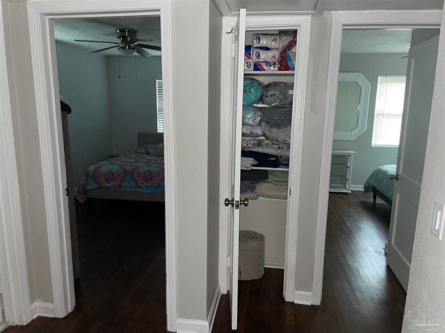 1001 Rue Max St, Pensacola, FL 32507