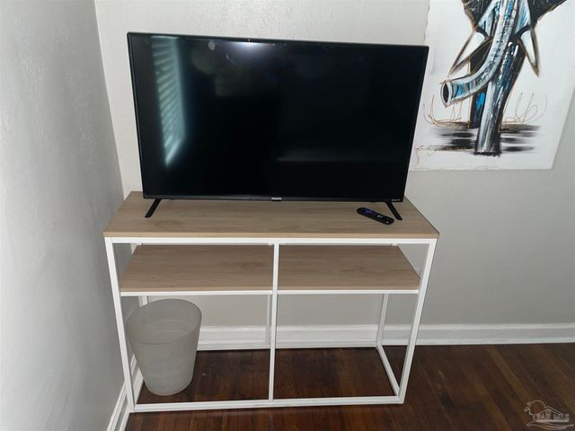 1001 Rue Max St, Pensacola, FL 32507