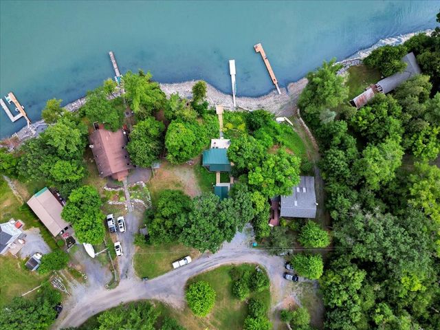 220 Way Lane, Bridport, VT 05734