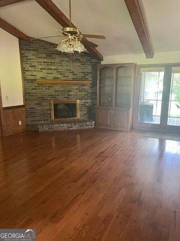 64 Lake Drive, Manchester, GA 31816