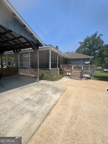 64 Lake Drive, Manchester, GA 31816