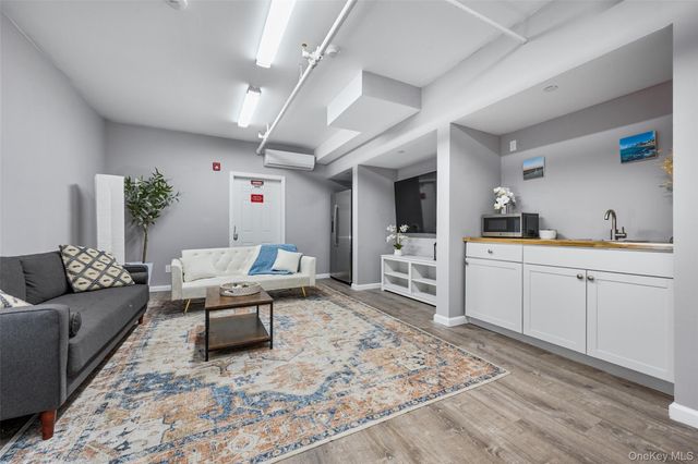 108 N Kensico Avenue 4A, White Plains, NY 10604