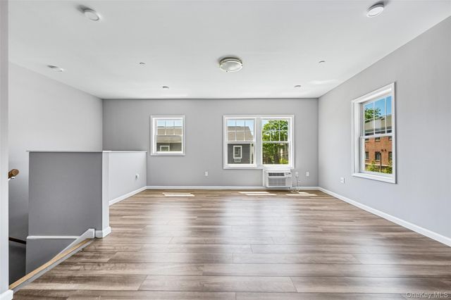 108 N Kensico Avenue 4A, White Plains, NY 10604