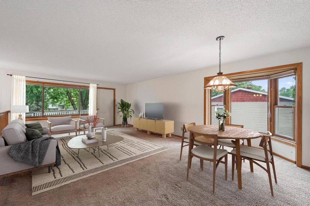 14310 14th Avenue N, Plymouth, MN 55447