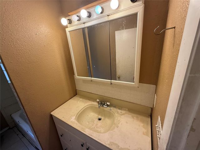 3124 11TH STREET COURT E, Bradenton, FL 34208