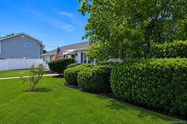 43 Plainedge Drive, Bethpage, NY 11714