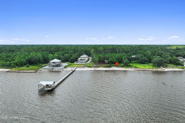 5721 Belle Fontaine Drive, Ocean Springs, MS 39564