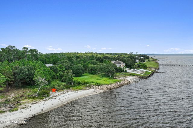 5721 Belle Fontaine Drive, Ocean Springs, MS 39564