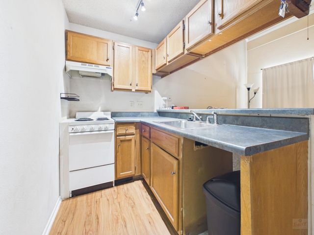1905 San Gabriel ST 206, Austin, TX 78705