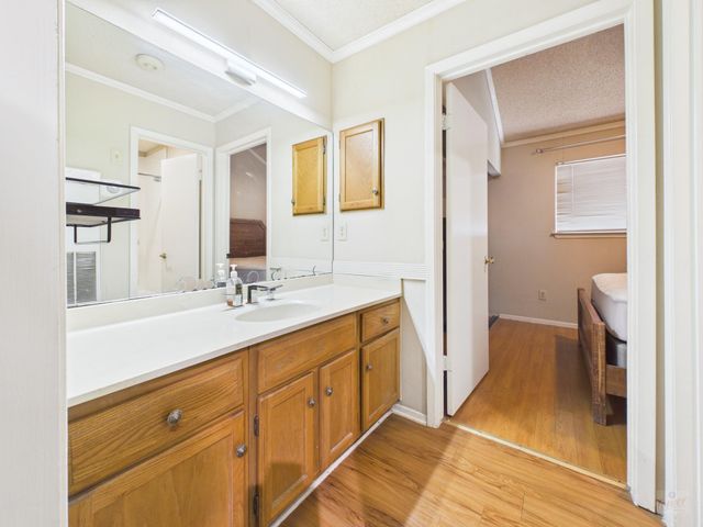 1905 San Gabriel ST 206, Austin, TX 78705
