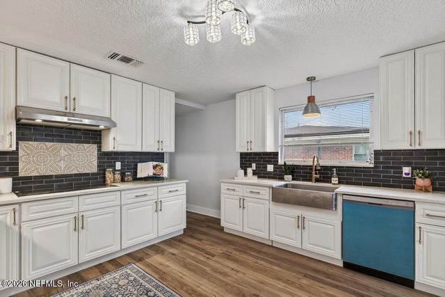 2911 CADIZ Avenue, Jacksonville, FL 32217