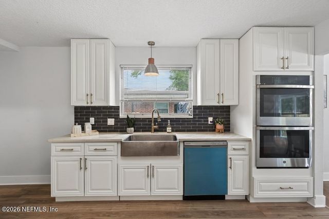 2911 CADIZ Avenue, Jacksonville, FL 32217
