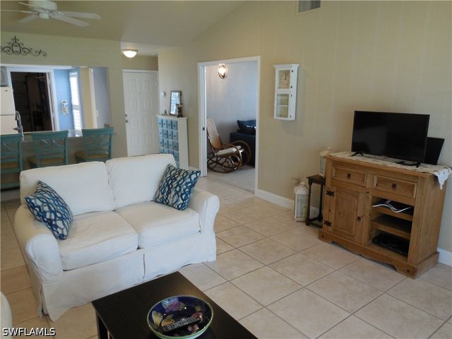 114 Quail Forest BLVD 7, Naples, FL 34105