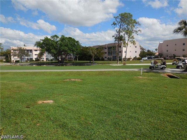 114 Quail Forest BLVD 7, Naples, FL 34105