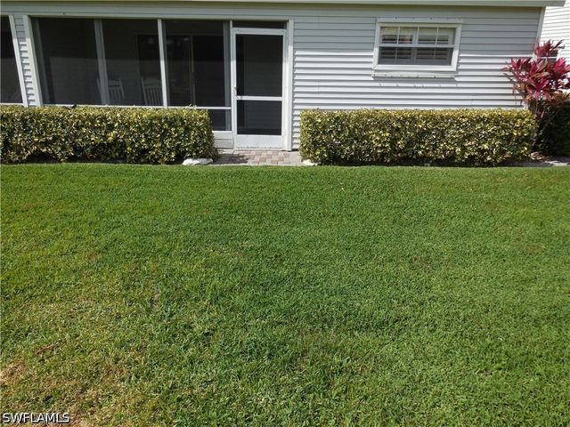 114 Quail Forest BLVD 7, Naples, FL 34105