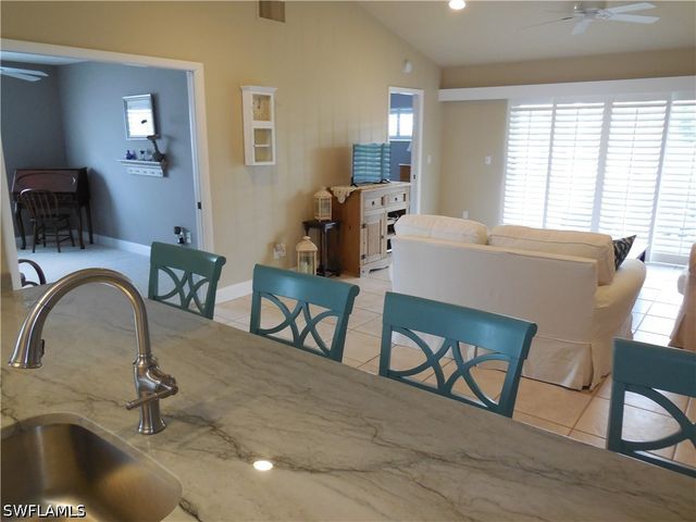 114 Quail Forest BLVD 7, Naples, FL 34105
