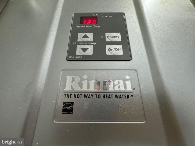 1143 HULL ST, Baltimore, MD 21230