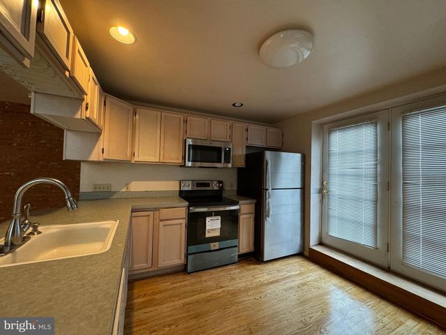 1143 HULL ST, Baltimore, MD 21230