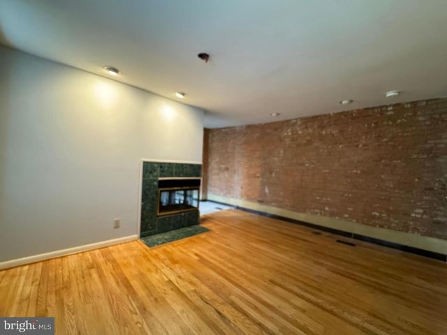 1143 HULL ST, Baltimore, MD 21230