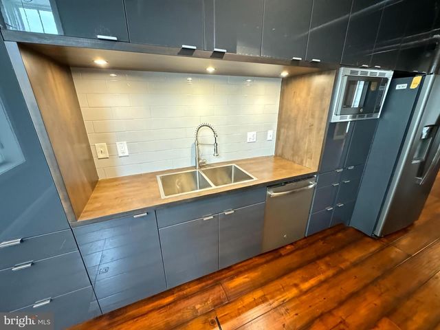 1143 HULL ST, Baltimore, MD 21230