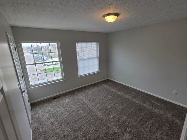 97 Tarryton Court W, 19H, Columbus, OH 43228