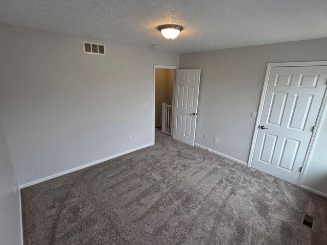 97 Tarryton Court W, 19H, Columbus, OH 43228