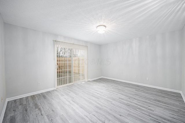 97 Tarryton Court W, 19H, Columbus, OH 43228