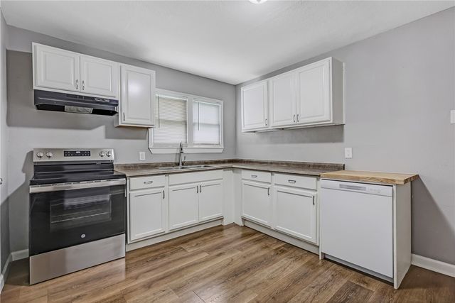 1046 Chamberlain St, Corpus Christi, TX 78404