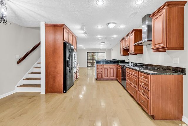 404 72nd Ave N Apt 206, Myrtle Beach, SC 29572