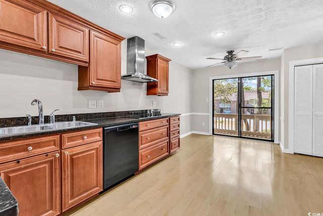 404 72nd Ave N Apt 206, Myrtle Beach, SC 29572