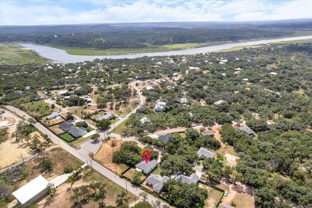 306 Songwood DR, Spicewood, TX 78669
