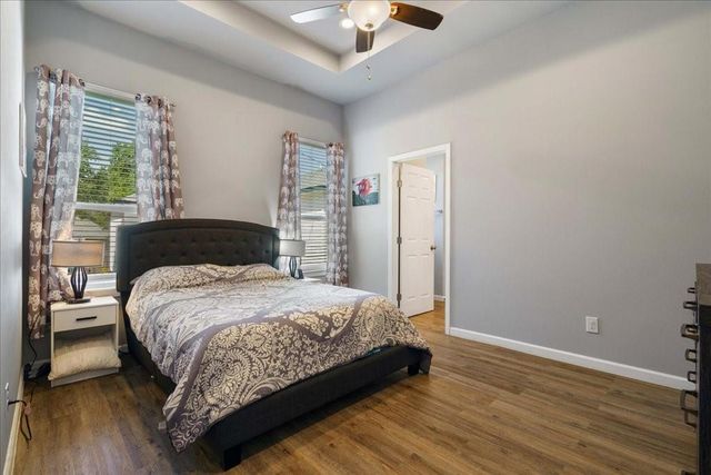 306 Songwood DR, Spicewood, TX 78669