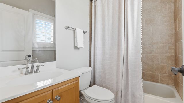 3833 Somers Ln, Thompsons Station, TN 37179