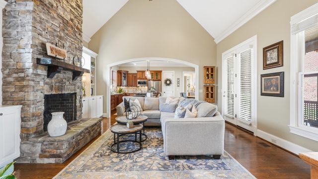 3833 Somers Ln, Thompsons Station, TN 37179